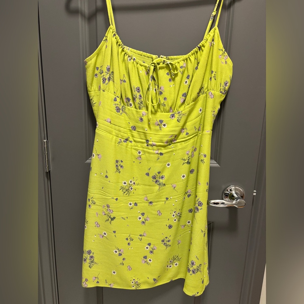 Aritzia Sunday Best Delilah Smocked Mini Dress Green Floral Size Large - Picture 6 of 11